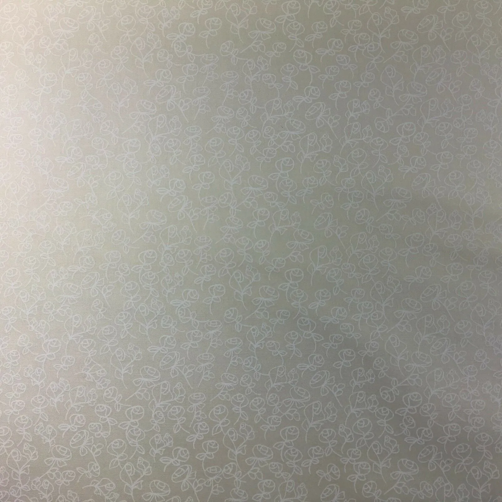 Cream Floral 100% Cotton poplin printed craft fabric 45" M734 Mtex