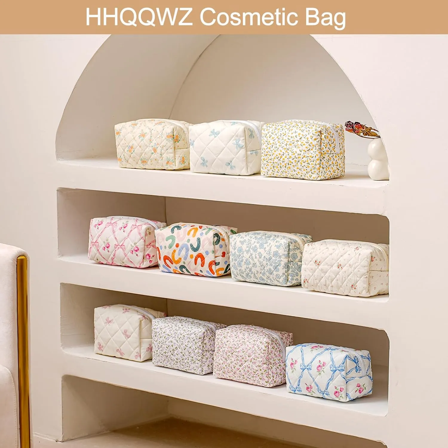 Makeup Bag Travel Cosmetic Bag for Women Girls, Zipper Make Up Pouch, Floral Flowers Toiletry Organizer Makeup, Portable Storage Cosmetic Travel Cloth Bag (Large Blue Flowers)