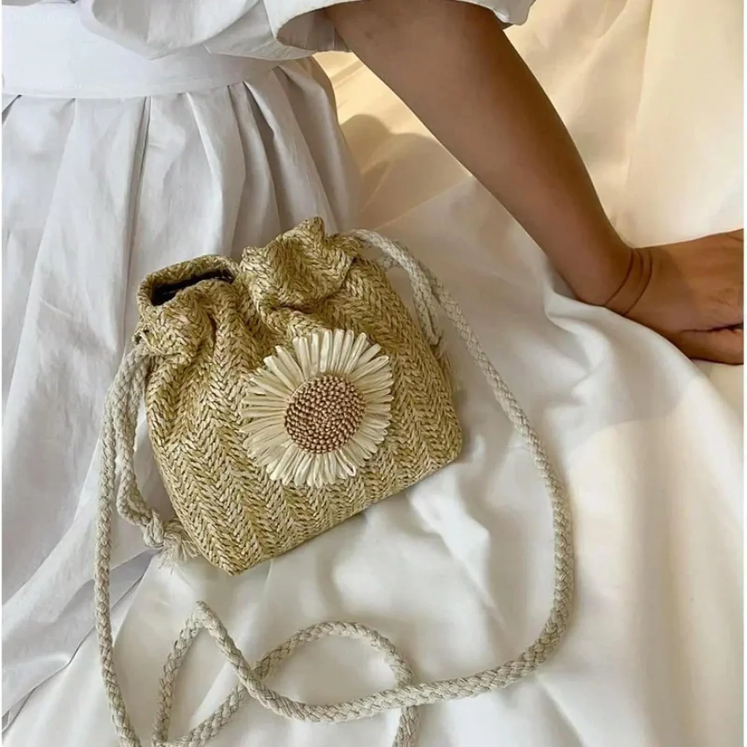 Small Shoulder Bags Women Straw Drawstring Bucket Bag Flower Embroidery Beach Crossbody Handbags